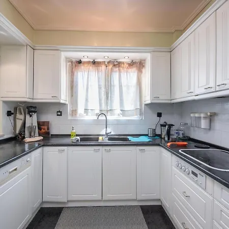 Thiseos Georgia's Private Paradise فيلة