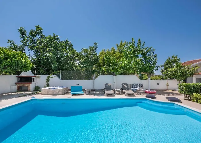Βίλα θησέως Georgias Private Paradise *