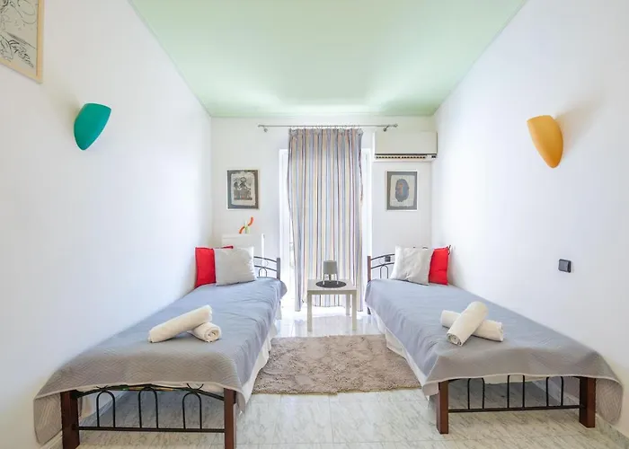 θησέως Georgias Private Paradise * Λέχαιο