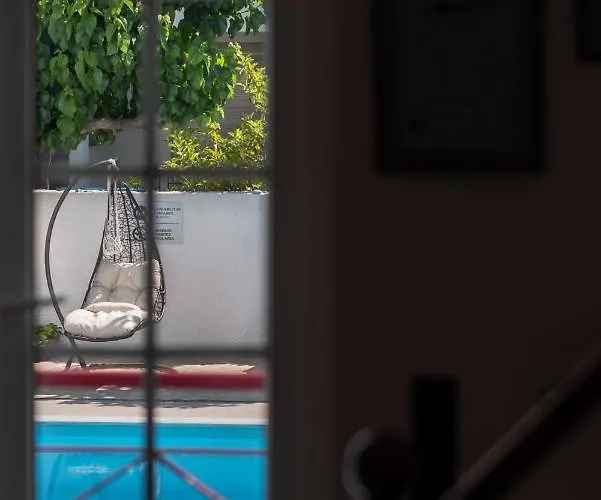 θησέως Georgias Private Paradise Λέχαιο