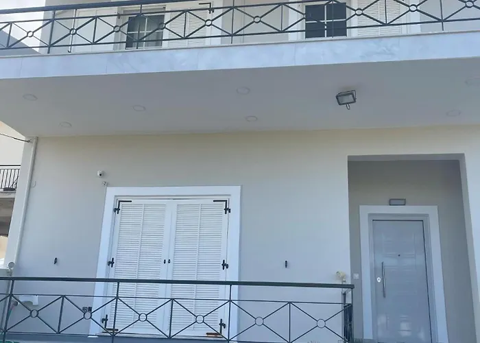 θησέως Georgias Private Paradise * Λέχαιο